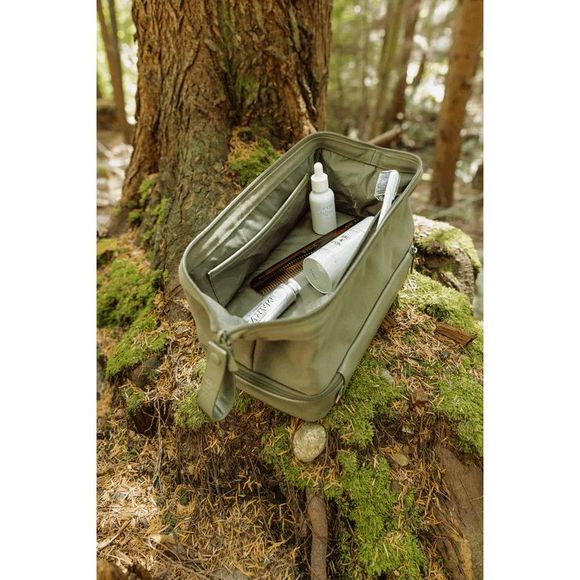 NWT BEIS Dopp Kit Cosmetic Bag in Olive Green - Picture 6 of 7